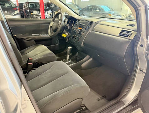 2009 Nissan Versa 1.8 S