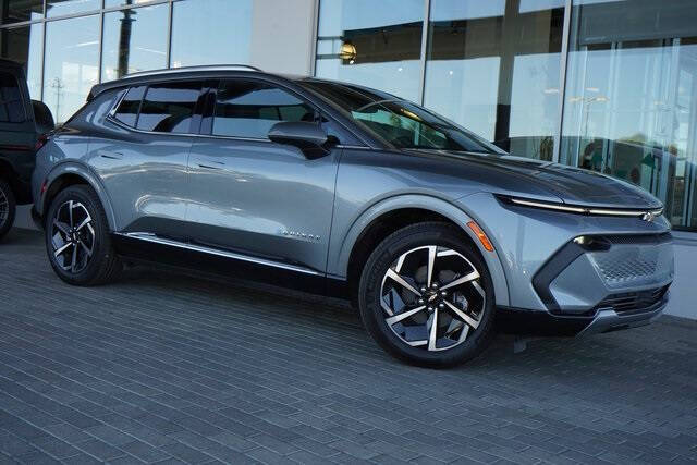 2025 Chevrolet Equinox EV LT 2