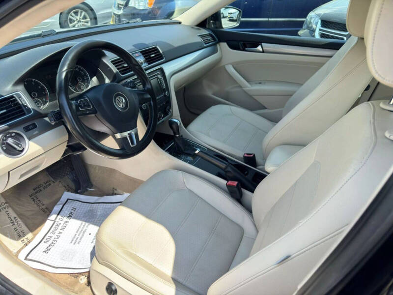 2015 Volkswagen Passat 1.8T Limited Edition