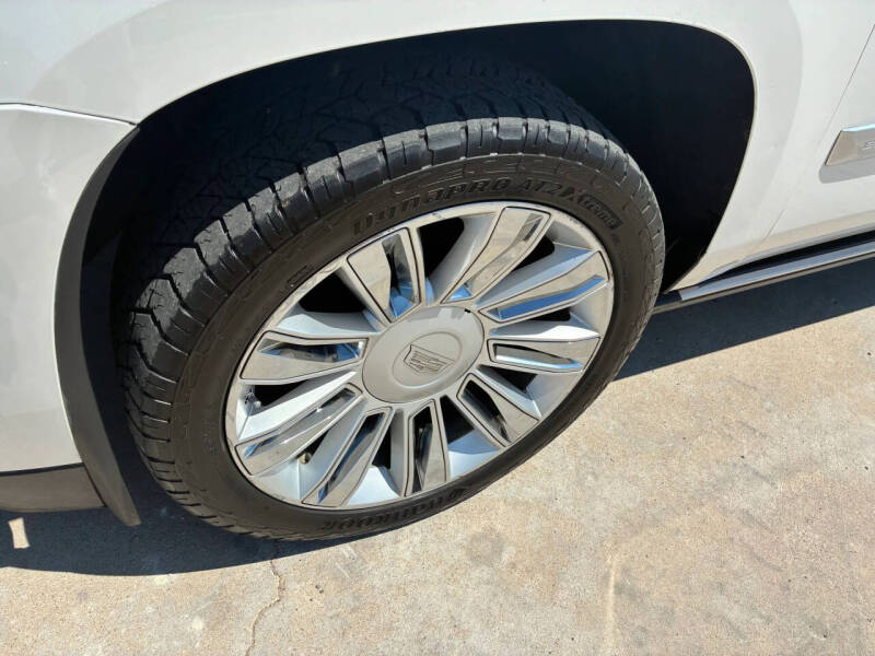 2018 Cadillac Escalade ESV Platinum