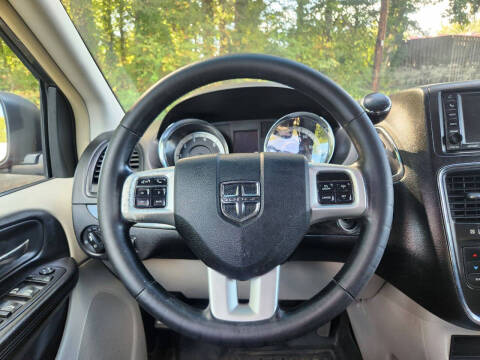 2012 Dodge Grand Caravan Crew