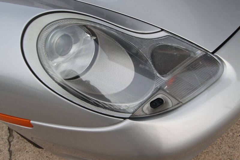 2004 Porsche Boxster Base photo 47