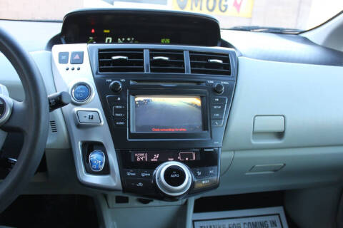 2012 Toyota Prius v Two