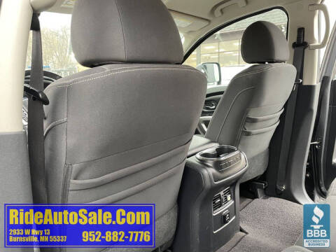 2017 Nissan Titan SV