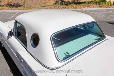 1957 Ford Thunderbird