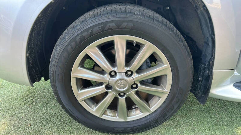 2011 Lexus LX 570