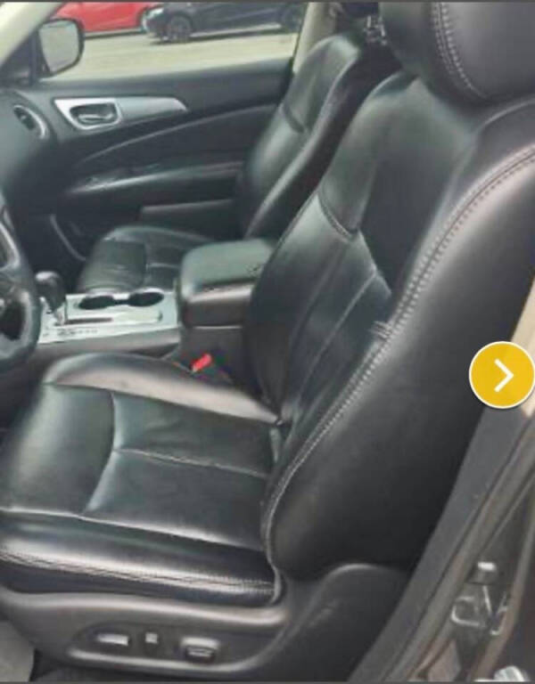 2017 Nissan Pathfinder SL