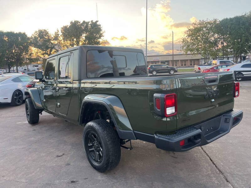 2023 Jeep Gladiator Willys