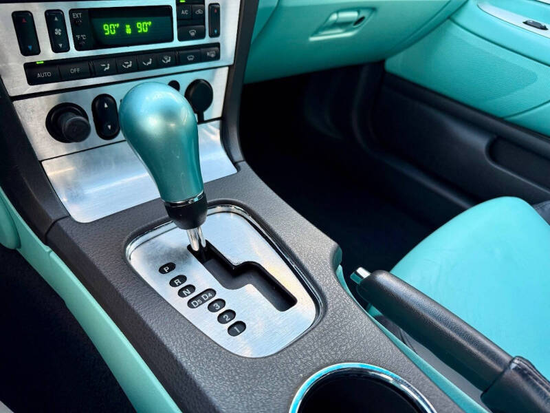 2002 Ford Thunderbird Deluxe