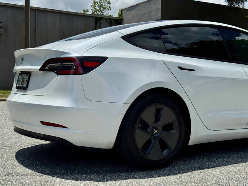 2021 Tesla Model 3 Standard Range Plus