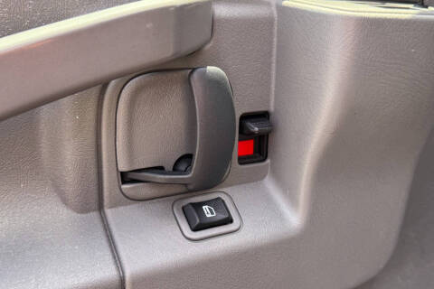 2023 GMC Savana 2500
