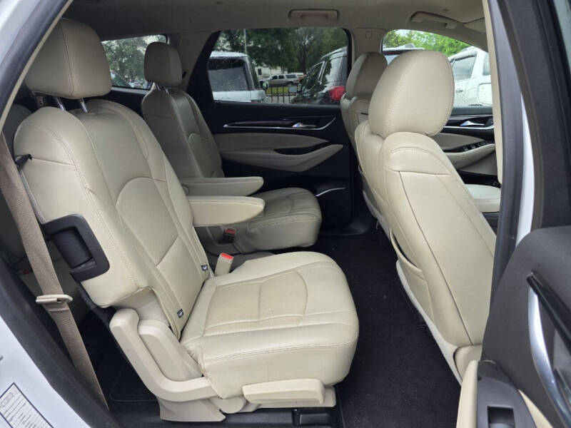 2019 Buick Enclave Essence