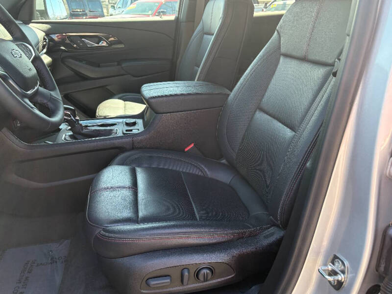 2022 Chevrolet Traverse RS