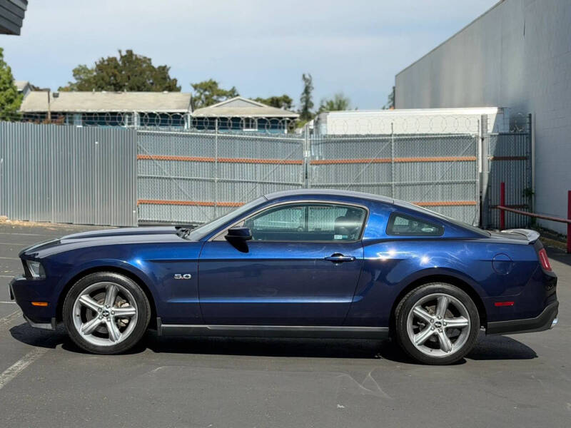 2011 Ford Mustang GT Premium