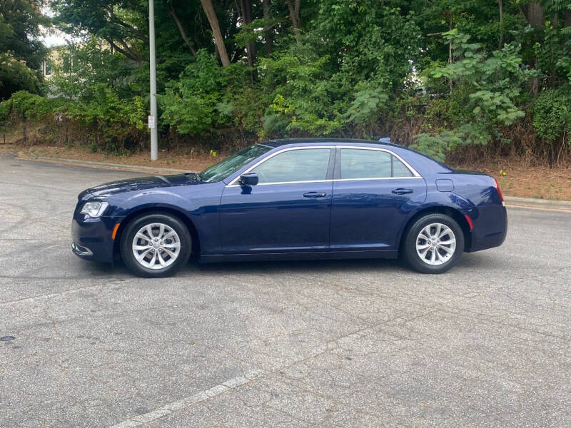 2016 Chrysler 300 Limited