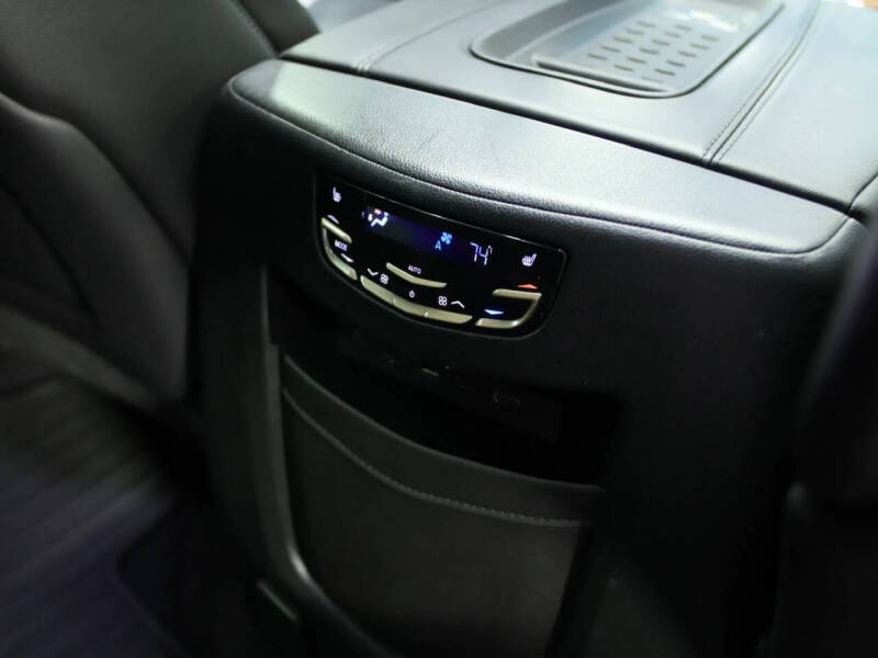 2017 Cadillac Escalade Luxury