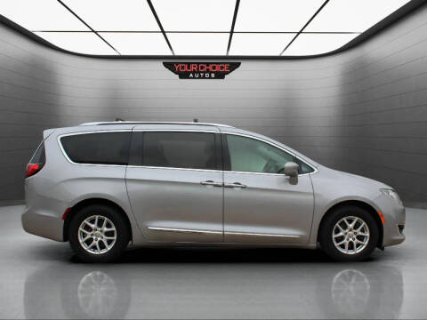 2020 Chrysler Pacifica Touring L
