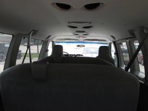 2010 Ford E-Series E-350 SD XLT