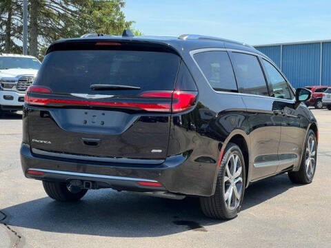 2025 Chrysler Pacifica Pinnacle