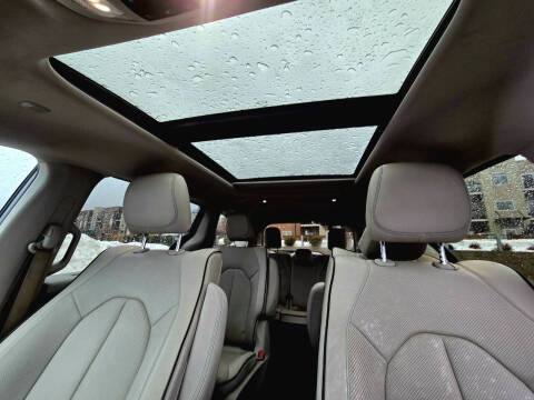 2018 Chrysler Pacifica Hybrid Limited