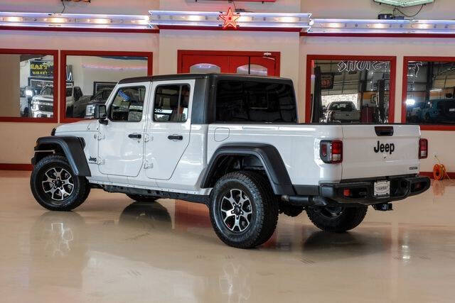 2020 Jeep Gladiator Sport