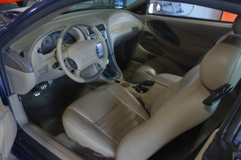 2003 Ford Mustang