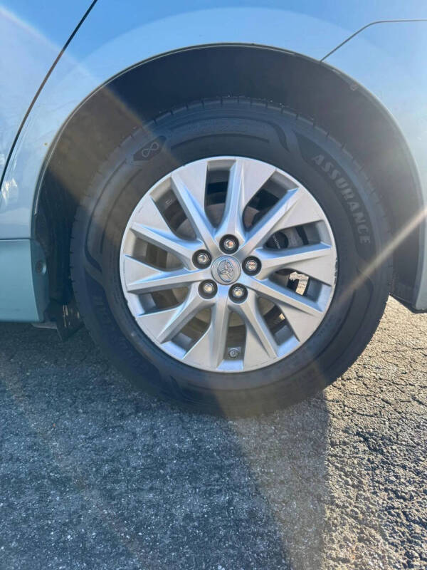 2015 Toyota Prius Plug-in Hybrid