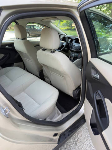 2017 Ford Focus SE