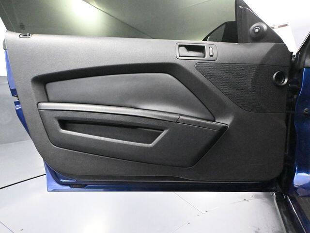 2012 Ford Mustang V6