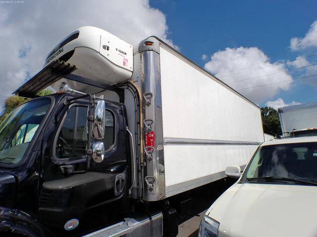 2015 Freightliner M2 106