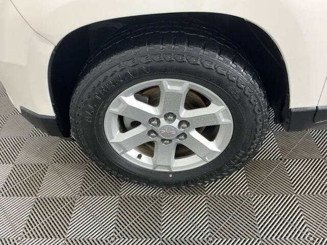 2015 GMC Acadia SLE-2