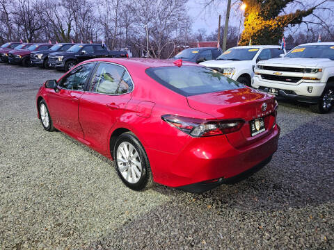 2024 Toyota Camry LE