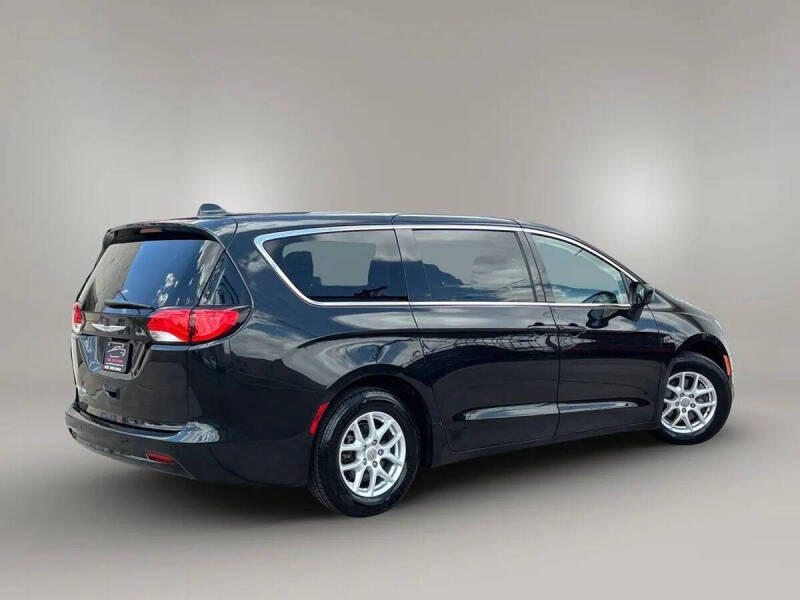 2018 Chrysler Pacifica Touring