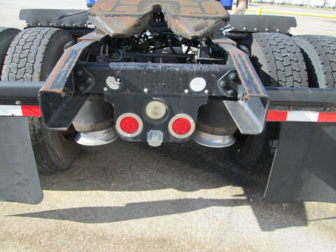 2011 Freightliner Business class M2