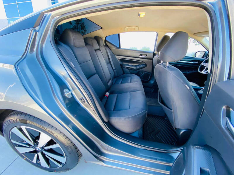 2022 Nissan Altima 2.5 SV