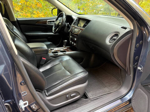 2015 Nissan Pathfinder SL