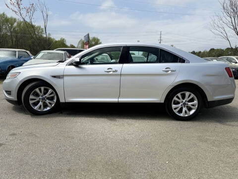 2011 Ford Taurus SEL