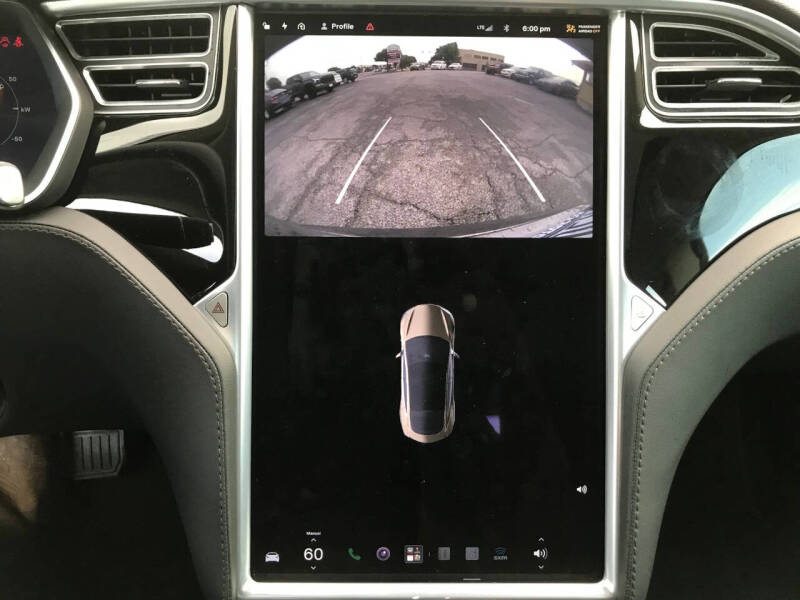 2015 Tesla Model S 70D