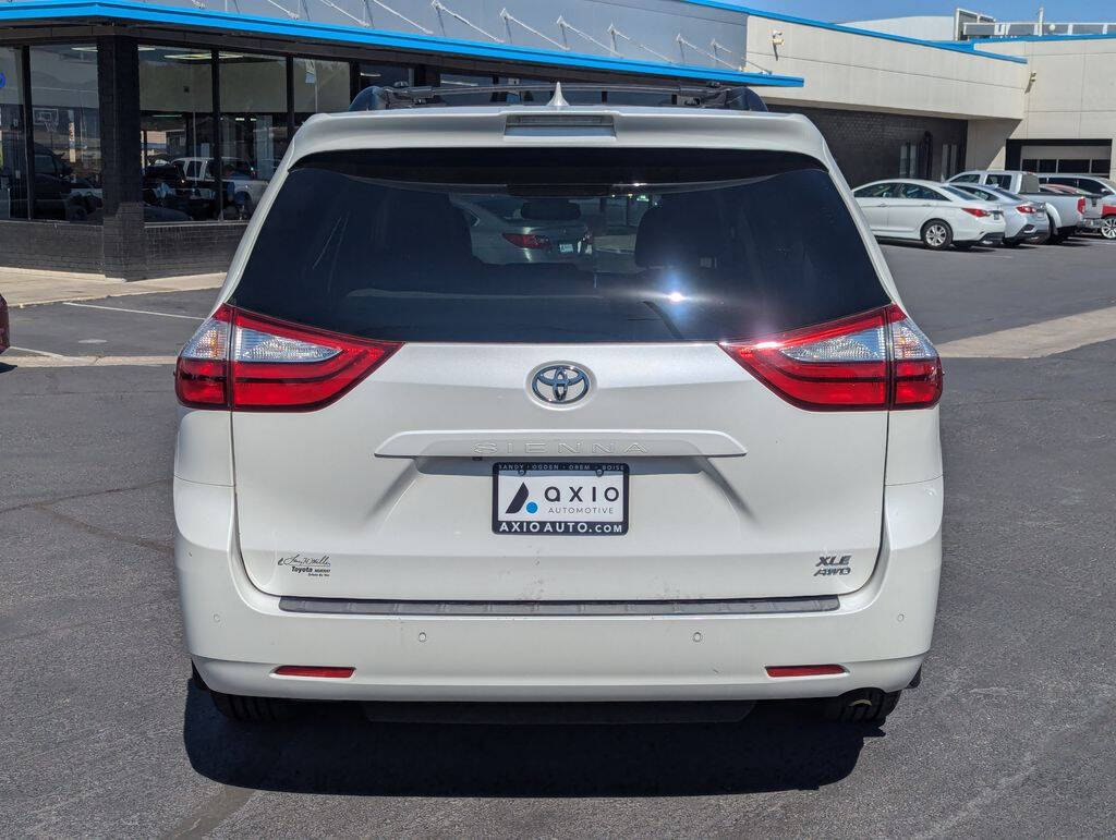 2019 Toyota Sienna for sale at Axio Auto Boise in Boise, ID