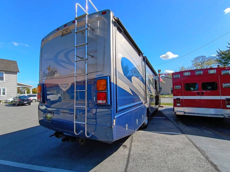 2008 Ford Bounder