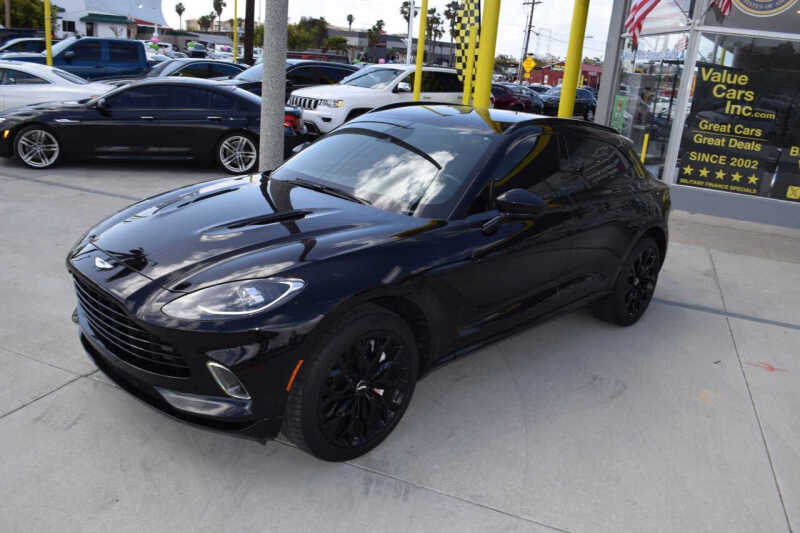 2021 Aston Martin DBX