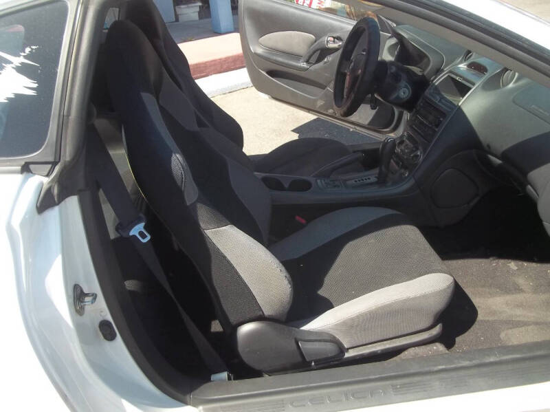 2004 Toyota Celica null photo 22