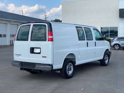 2025 GMC Savana 2500