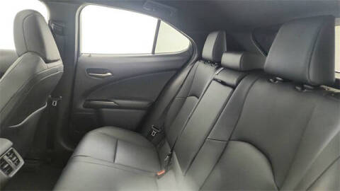 2024 Lexus UX 250h Premium