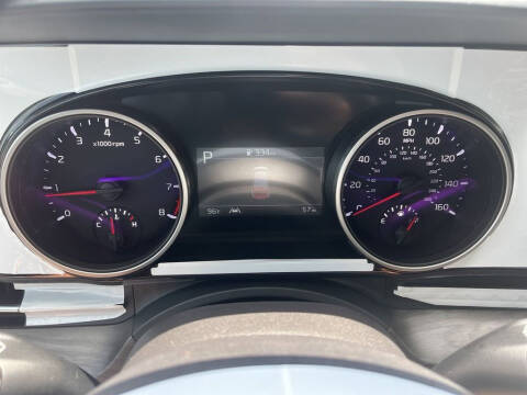 2024 Kia Carnival EX