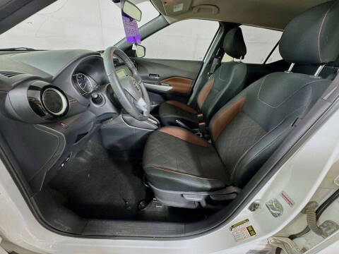 2019 Nissan Kicks SR