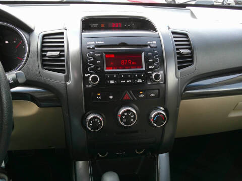 2011 Kia Sorento LX