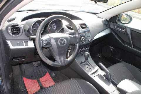 2013 Mazda MAZDA3 i SV