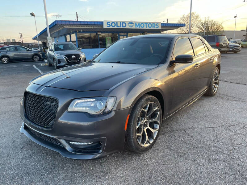 2018 Chrysler 300 for sale at SOLID MOTORS LLC in Garland TX