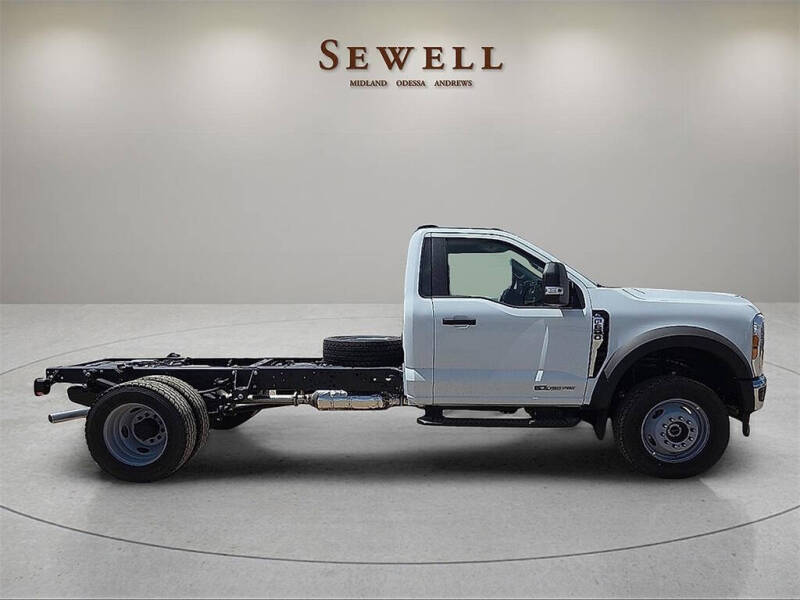 2025 Ford F-600 Super Duty